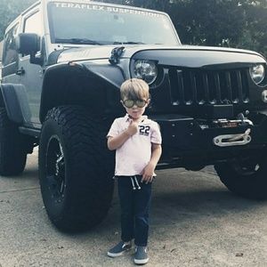 Meet your Posher, Chaely